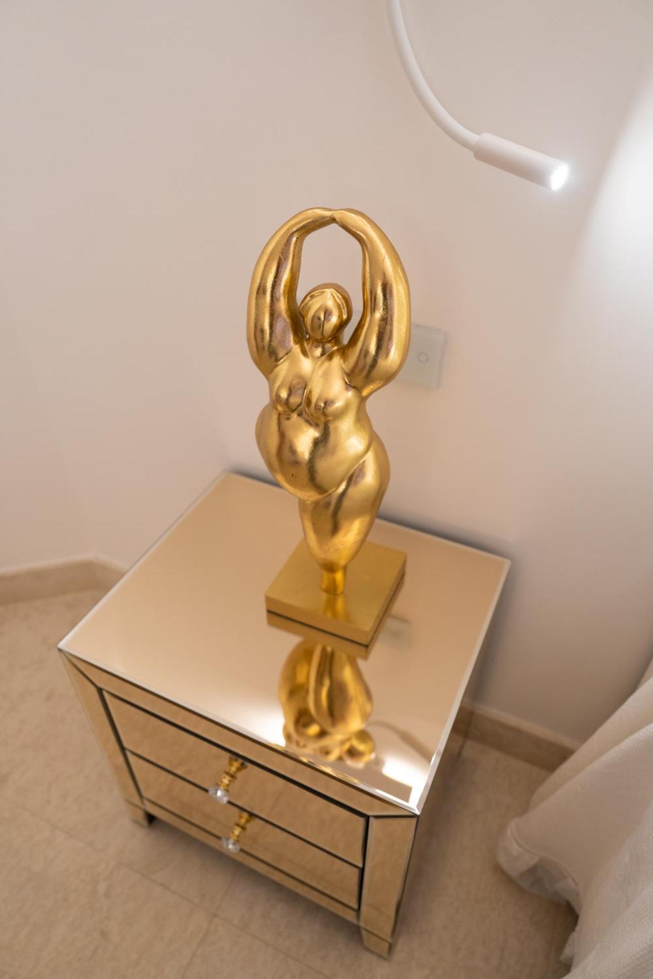 The White Knight Premium Boutique Hotel Għajnsielem Pokoj fotografie