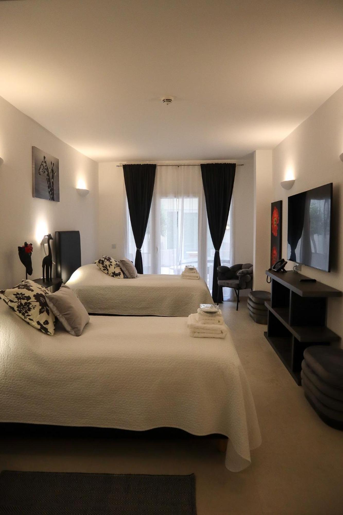 The White Knight Premium Boutique Hotel Għajnsielem Exteriér fotografie
